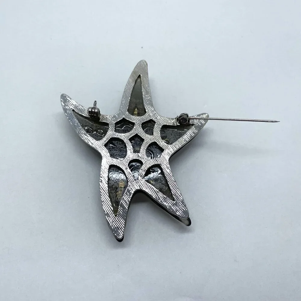 Large Starfish Brooch Silver Tone Metal and Resin Sparkly Bling Beachy Jewelry